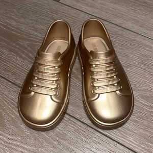• mini Melissa • gold toddler girl shoes
